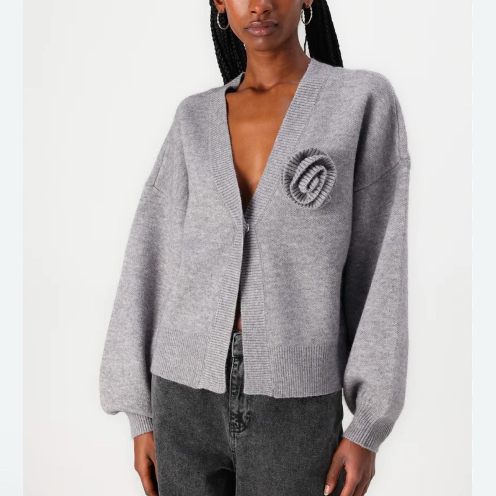 Vero Moda Cardigan in light grey, size Small.